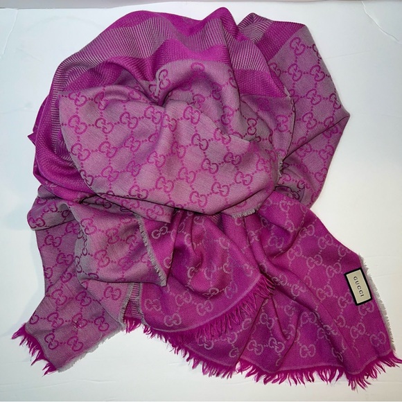 ๐๐ฎ๐๐๐ข ๐๐ก๐๐ฐ๐ฅ
Color Fushia
Size 28x78 / 70x195 cm - Picture 5 of 7